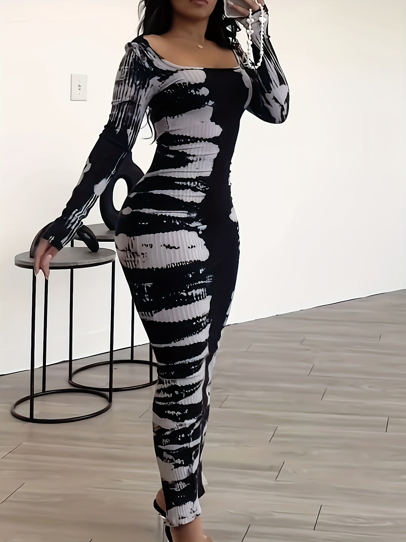 Chic Tie-Dye Long Sleeve Bodycon Dress for Women - Stretchy Polyester & Spandex Blend, Machine Washable, Sexy Square Neckline